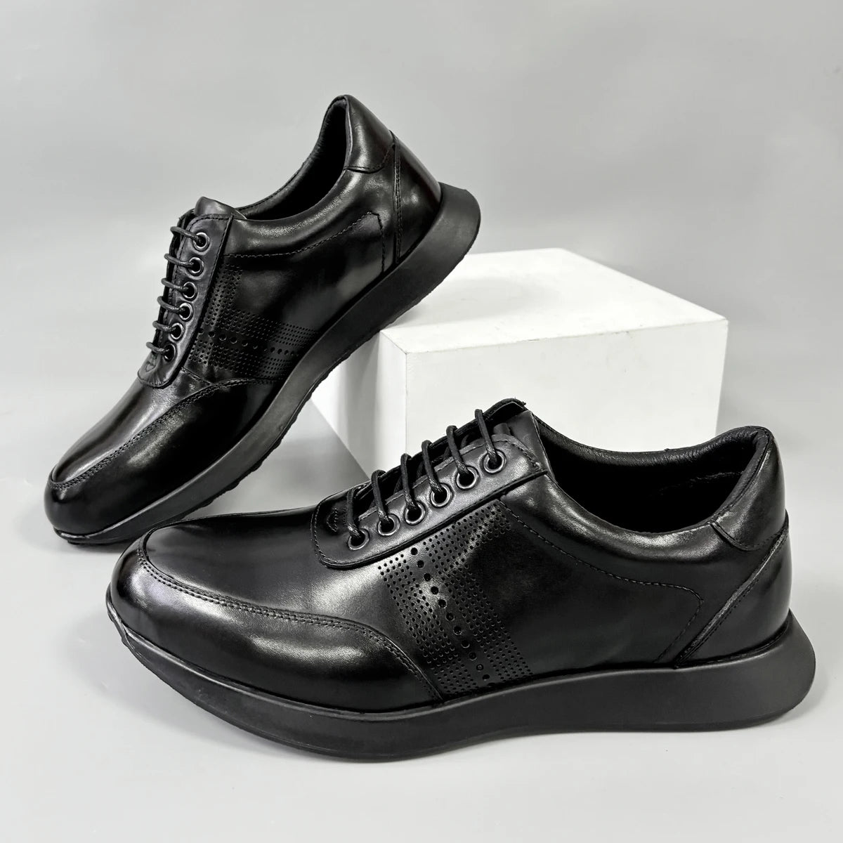 Sneakers en cuir à motif brogue pour homme – CLEVI Paris