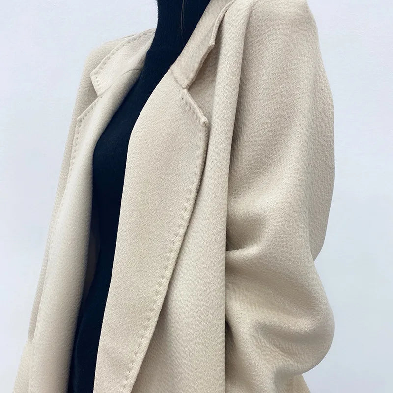 Manteau long femme en laine ceinturé – CLEVI Paris