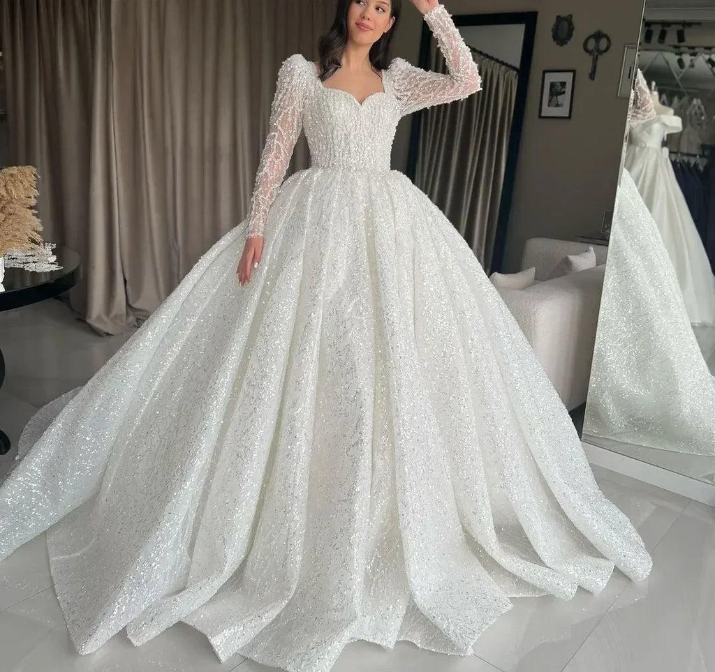 Robe de mariée en dentelle et tulle robe de bal – CLEVI Paris