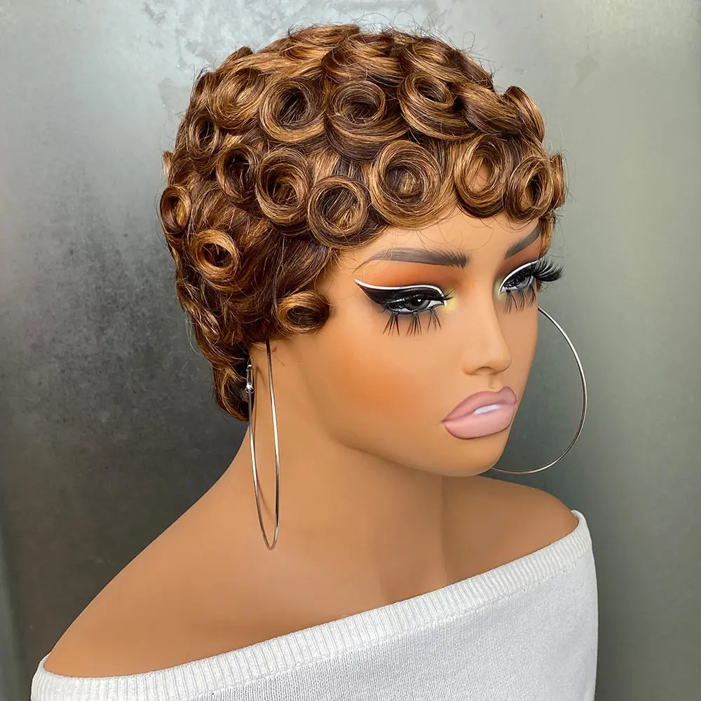 Perruque Pixie Cut Chioma Curly Wavy Highlight Cheveux Humains Brésiliens 150% 4 Teintes 6 Pouces – CLEVI Paris