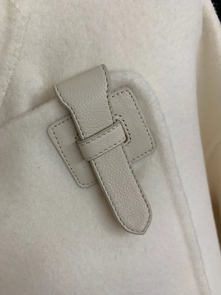 Veste femme en laine à fermeture asymétrique – CLEVI Paris