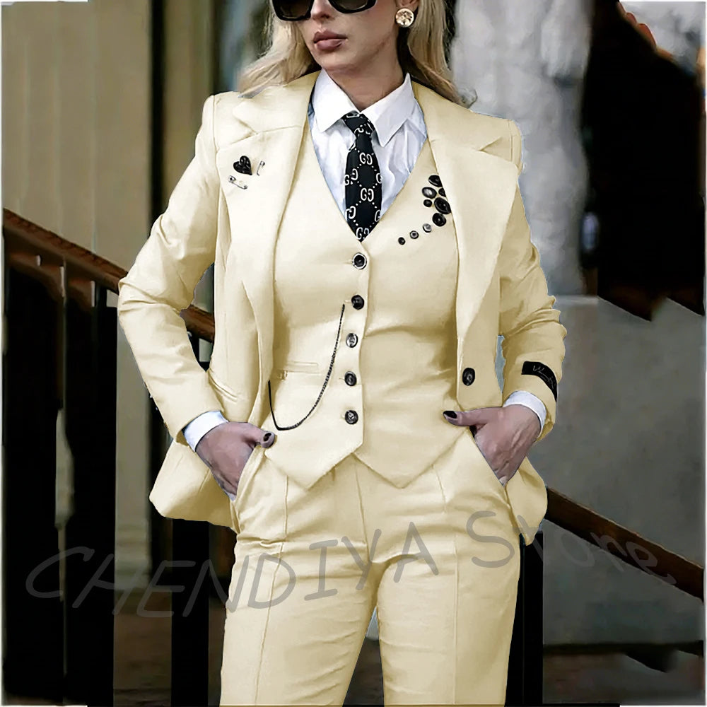 Tailleur pantalon femme à col châle – CLEVI Paris
