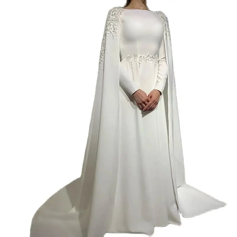 Robe de mariée en tulle brodé coupe A – CLEVI Paris