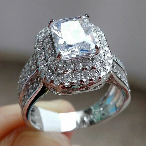 Bague Moissanite Ronde Luxe – CLEVI Paris