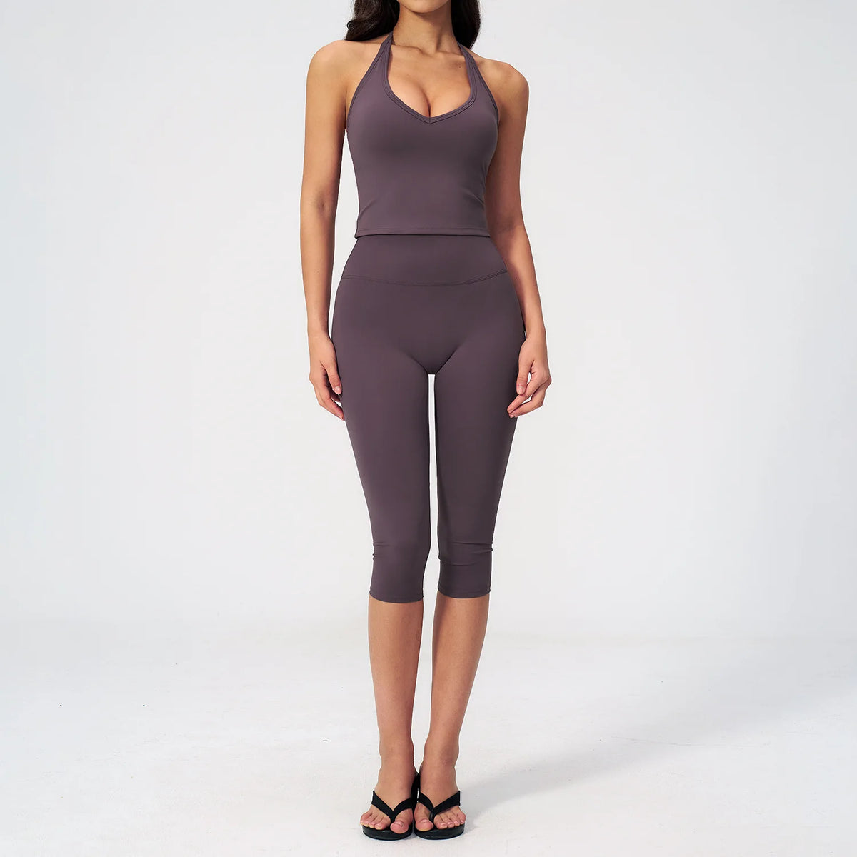 Ensemble yoga femme brassière et legging capri – CLEVI Paris