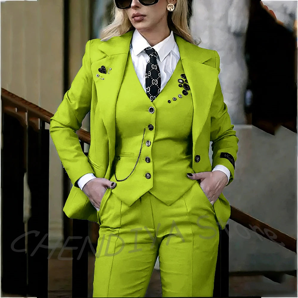Tailleur pantalon femme à col châle – CLEVI Paris