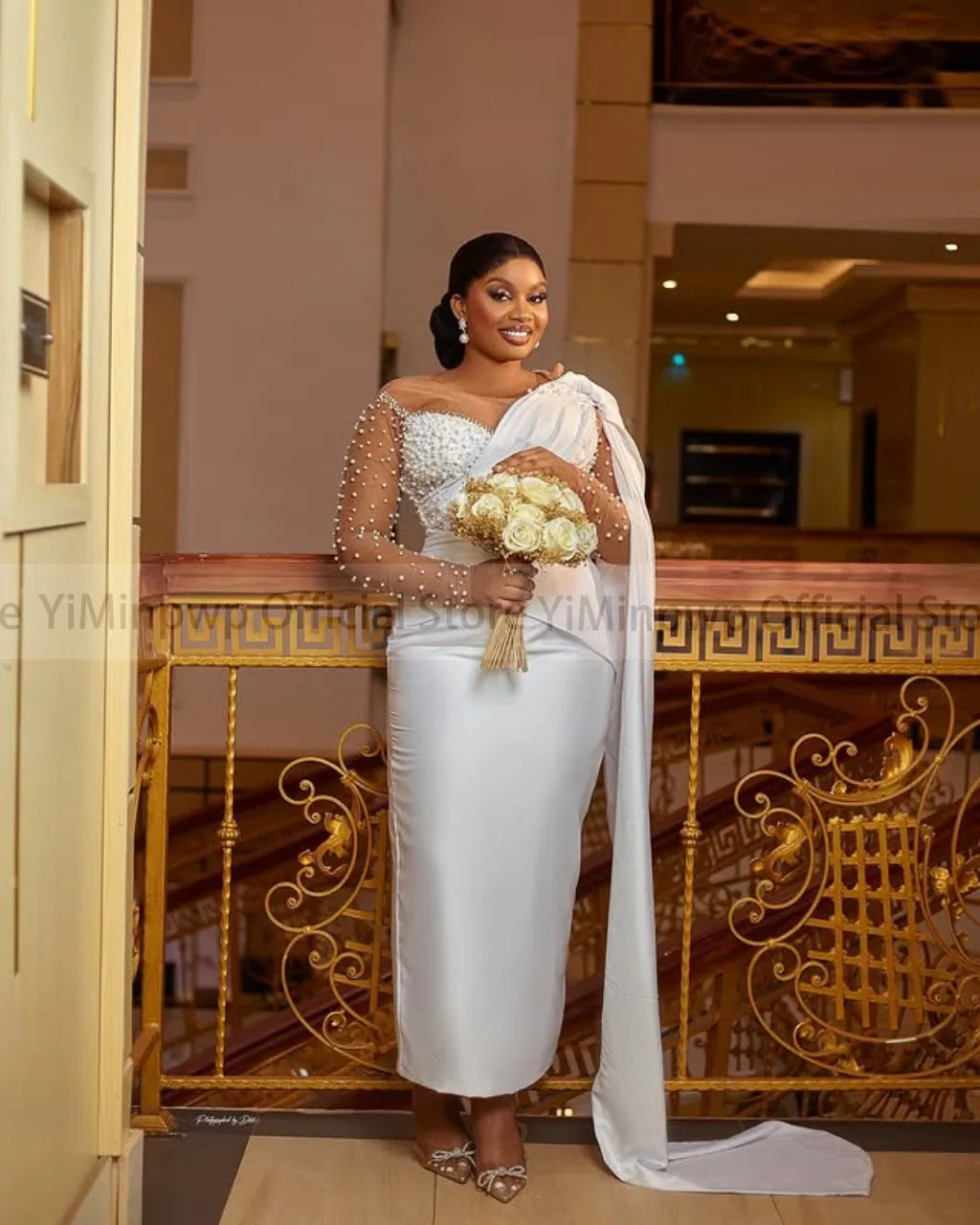 Robe de mariée civile satinée – CLEVI Paris