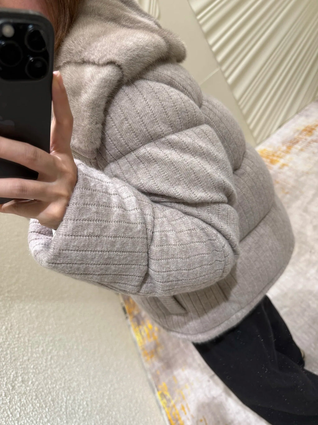 Doudoune femme courte à grand col texturé – CLEVI Paris
