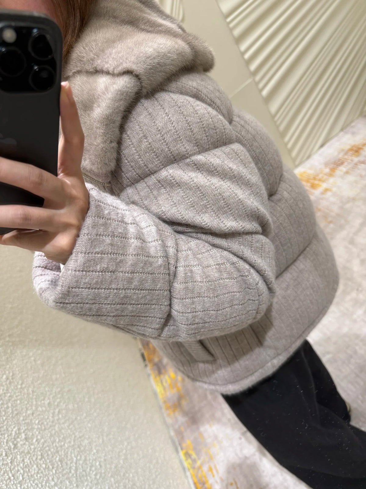Doudoune femme courte à grand col texturé – CLEVI Paris