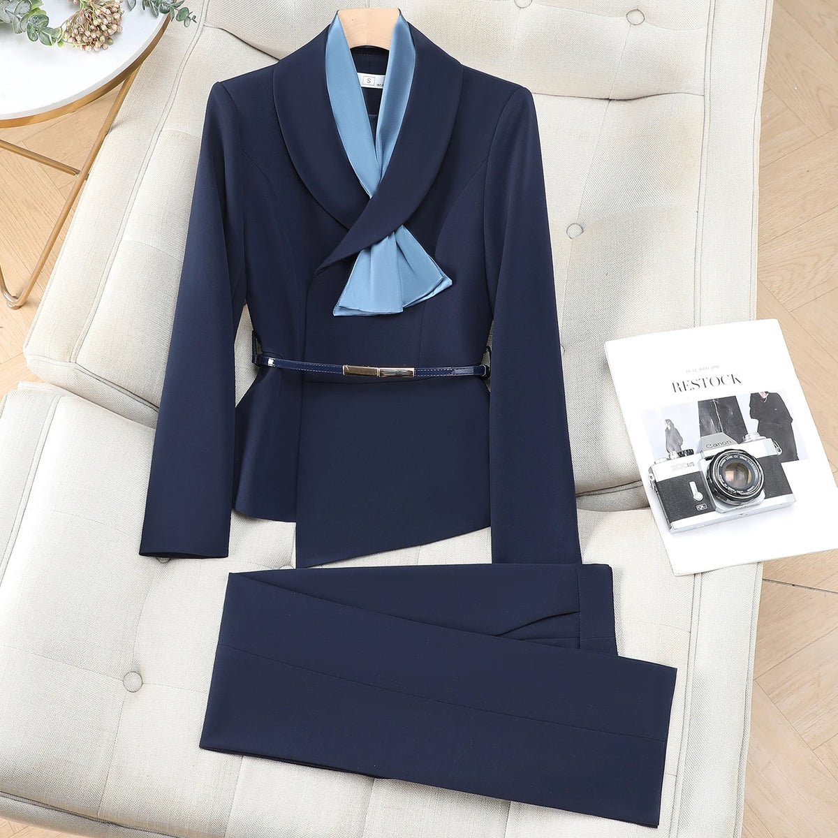 Tailleur pantalon 2 pièces femme élégant – CLEVI Paris