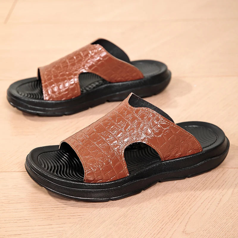 Sandales unisexes en croûte de cuir crocodile – CLEVI Paris