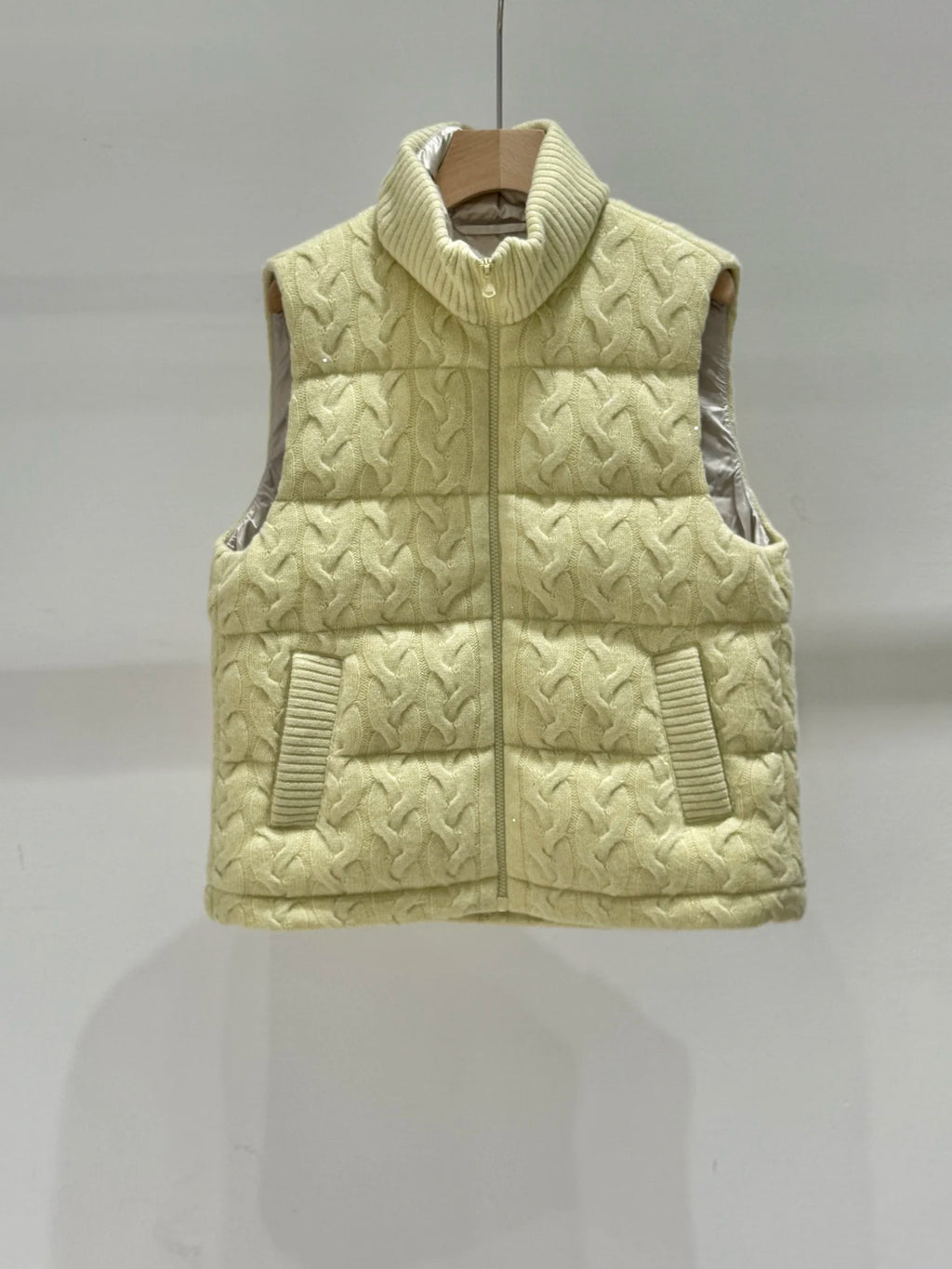Gilet femme en cachemire matelassé – CLEVI Paris