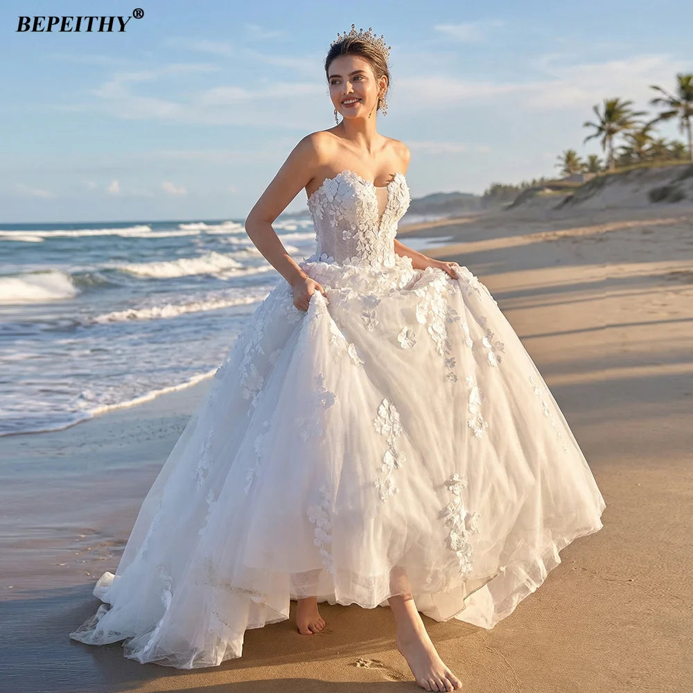 Robe de mariée bohème à fleurs – CLEVI Paris