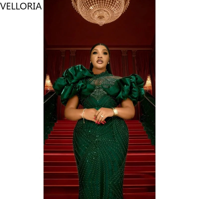 Robe de soirée sirène en dentelle – CLEVI Paris