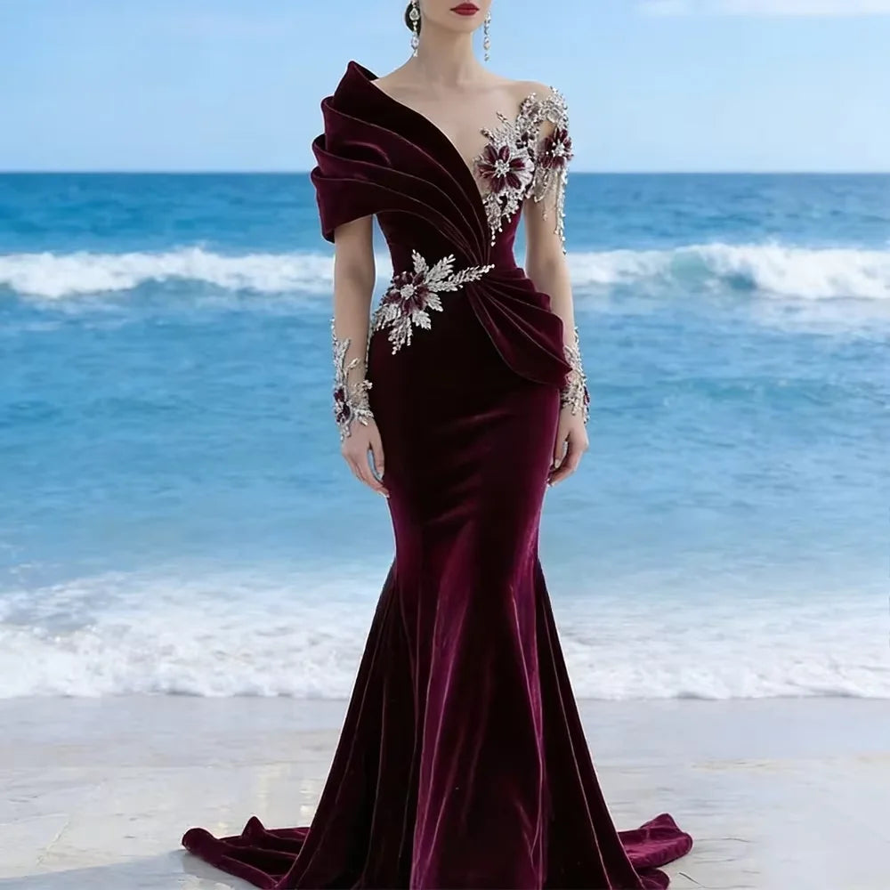 Robe sirène en velours épaules dénudées – CLEVI Paris