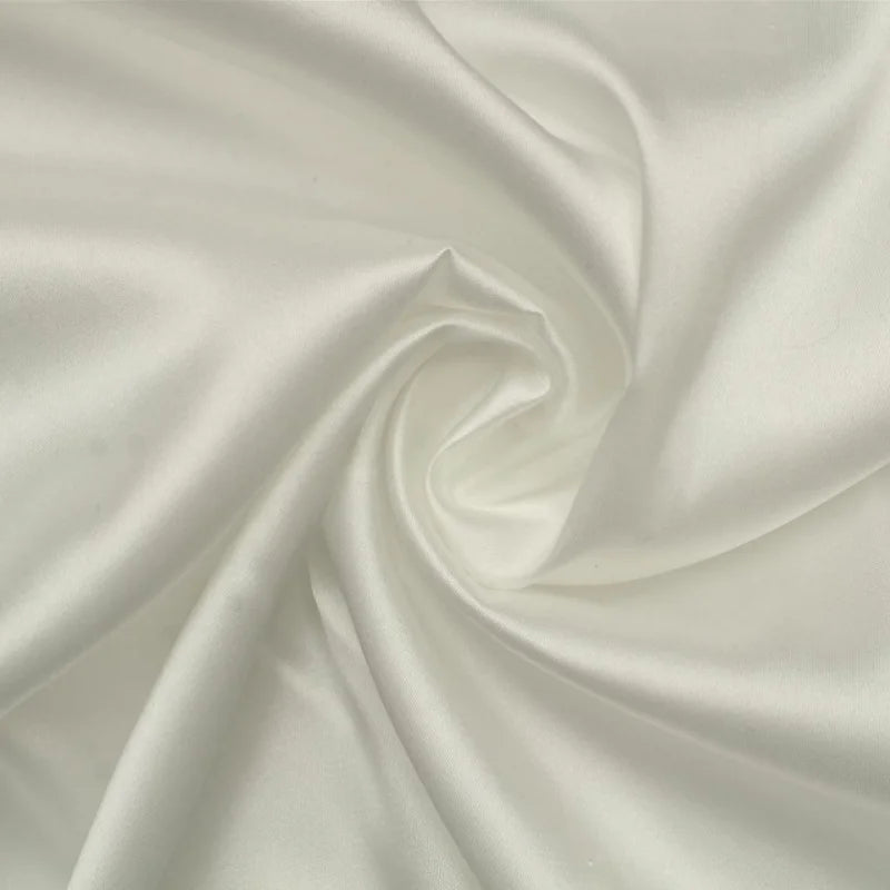 Robe de mariée courte à cristaux – CLEVI Paris