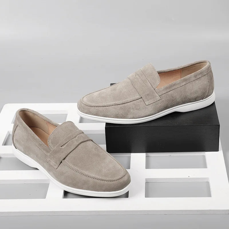 Mocassins en cuir gris à bout pointu – CLEVI Paris