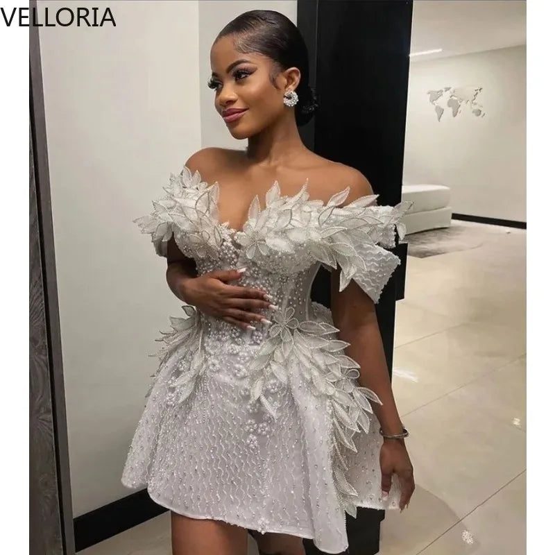 Robe de bal courte en dentelle – CLEVI Paris