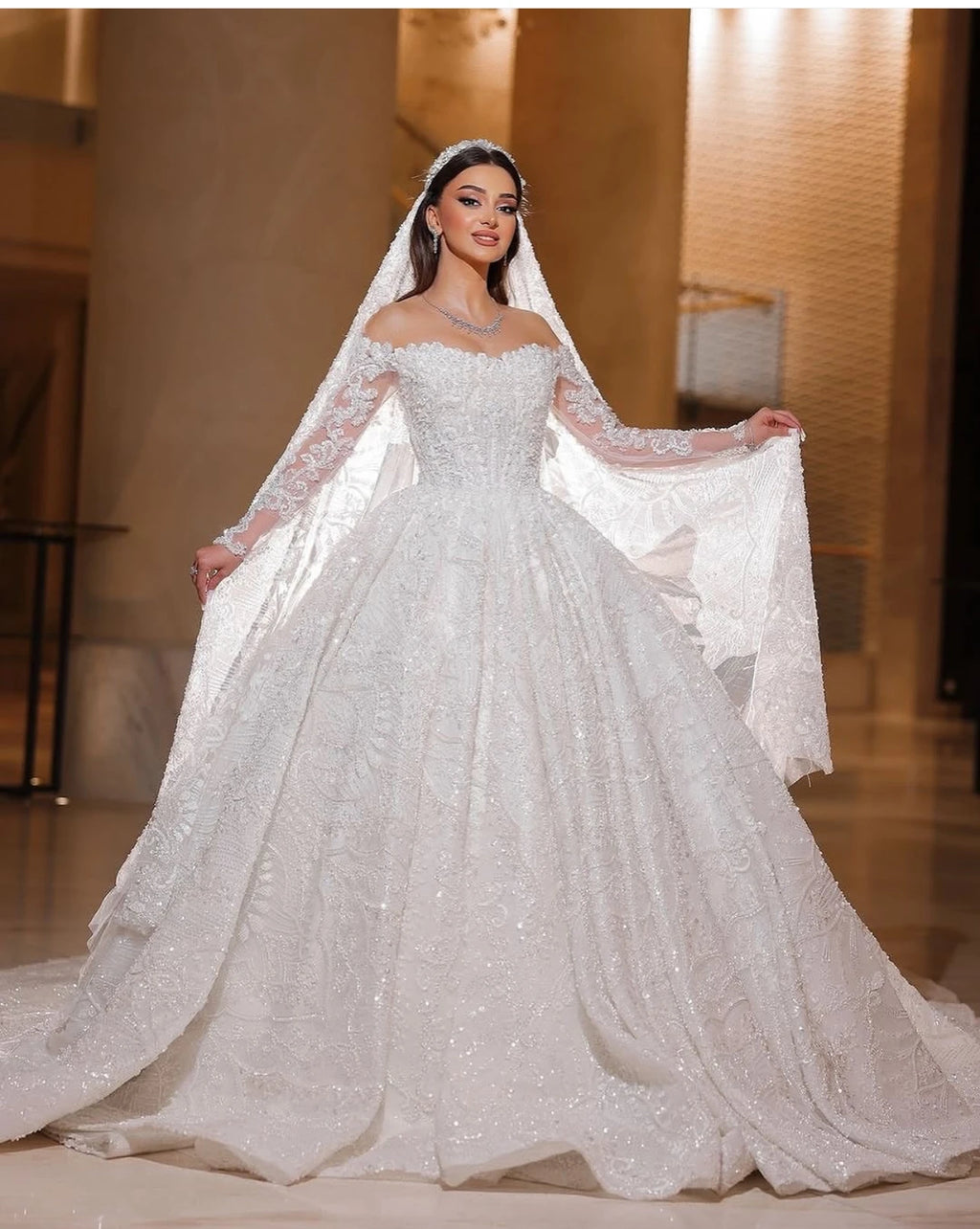 Robe de mariée princesse en tulle – CLEVI Paris
