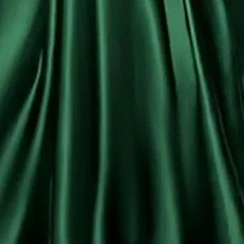 Robe de mariée satinée ligne A col V – CLEVI Paris