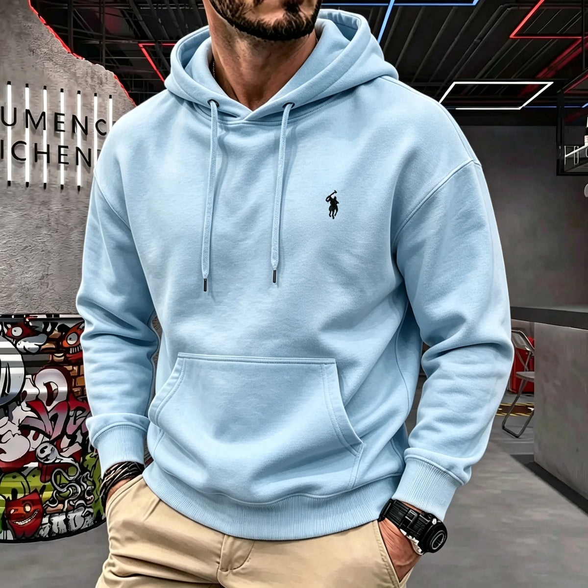 Sweat homme à capuche et poche kangourou – CLEVI Paris