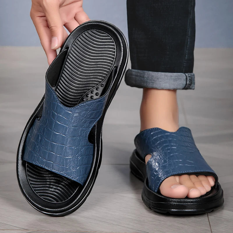 Sandales unisexes en croûte de cuir crocodile – CLEVI Paris