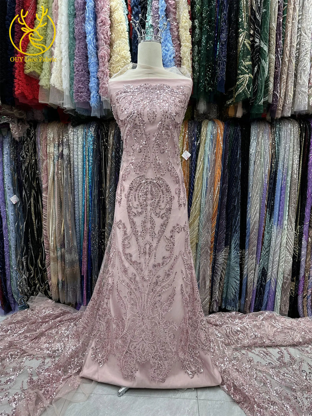 Tissu dentelle brodée à perles et sequins – CLEVI Paris