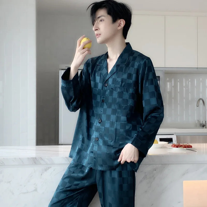 Pyjama Homme 2 Pièces Soie de Glace Satin Col Rabattu Manches Longues Style Luxe Imprimé Printemps Été – CLEVI Paris