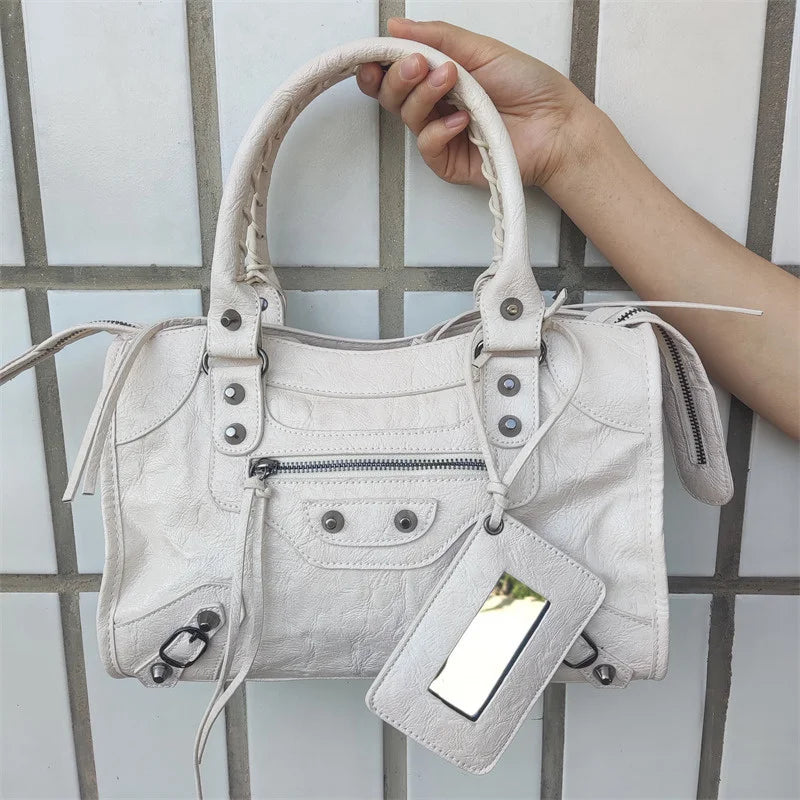 Sac À Main PU Froissé Rivets Femme Miroir & Pompon 4 Tailles – CLEVI Paris