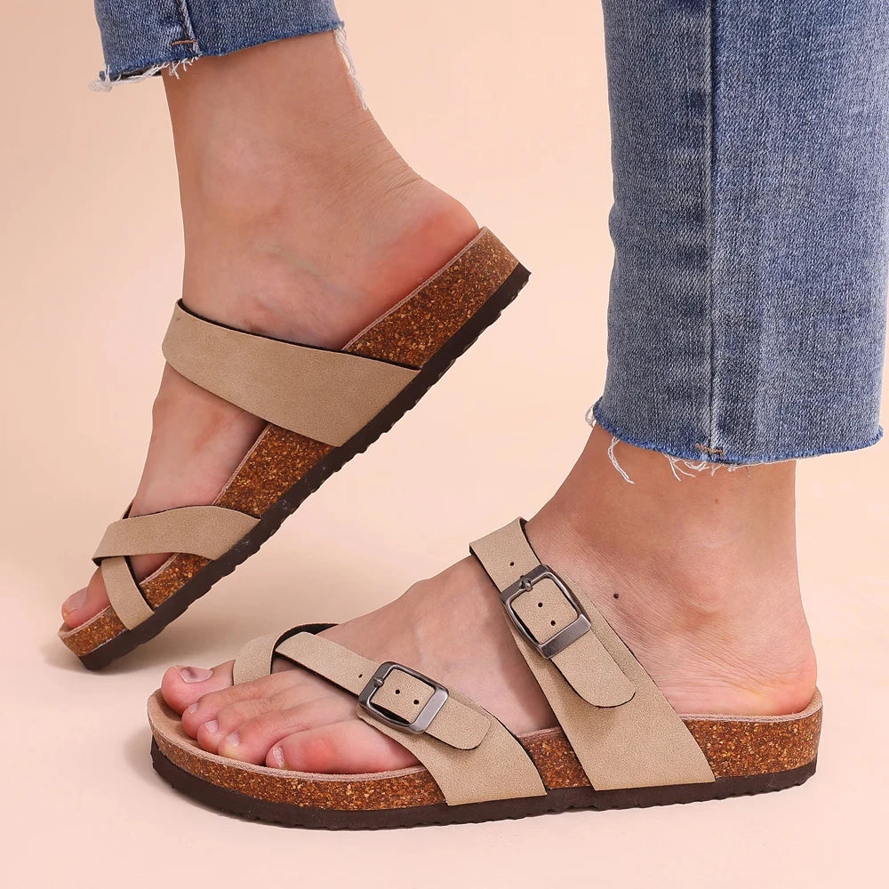 Mules femme aspect daim à boucle réglable – CLEVI Paris