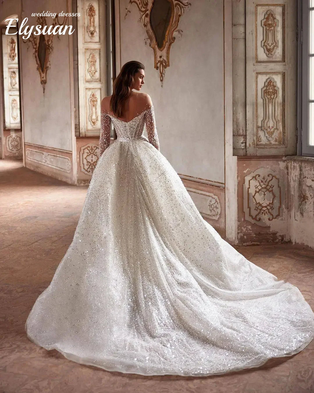 Robe de mariée en organza brodé – CLEVI Paris