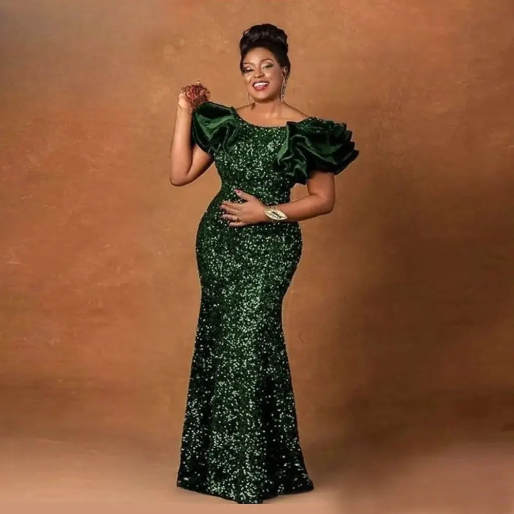Robe sirène à paillettes et perles – CLEVI Paris
