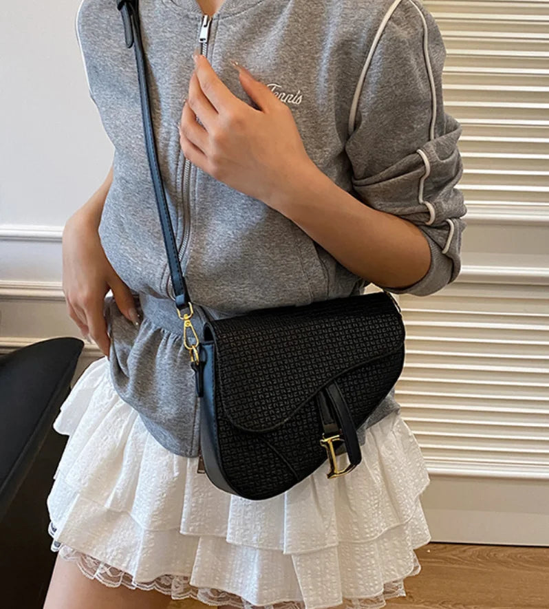 Sac bandoulière femme en PU – CLEVI Paris