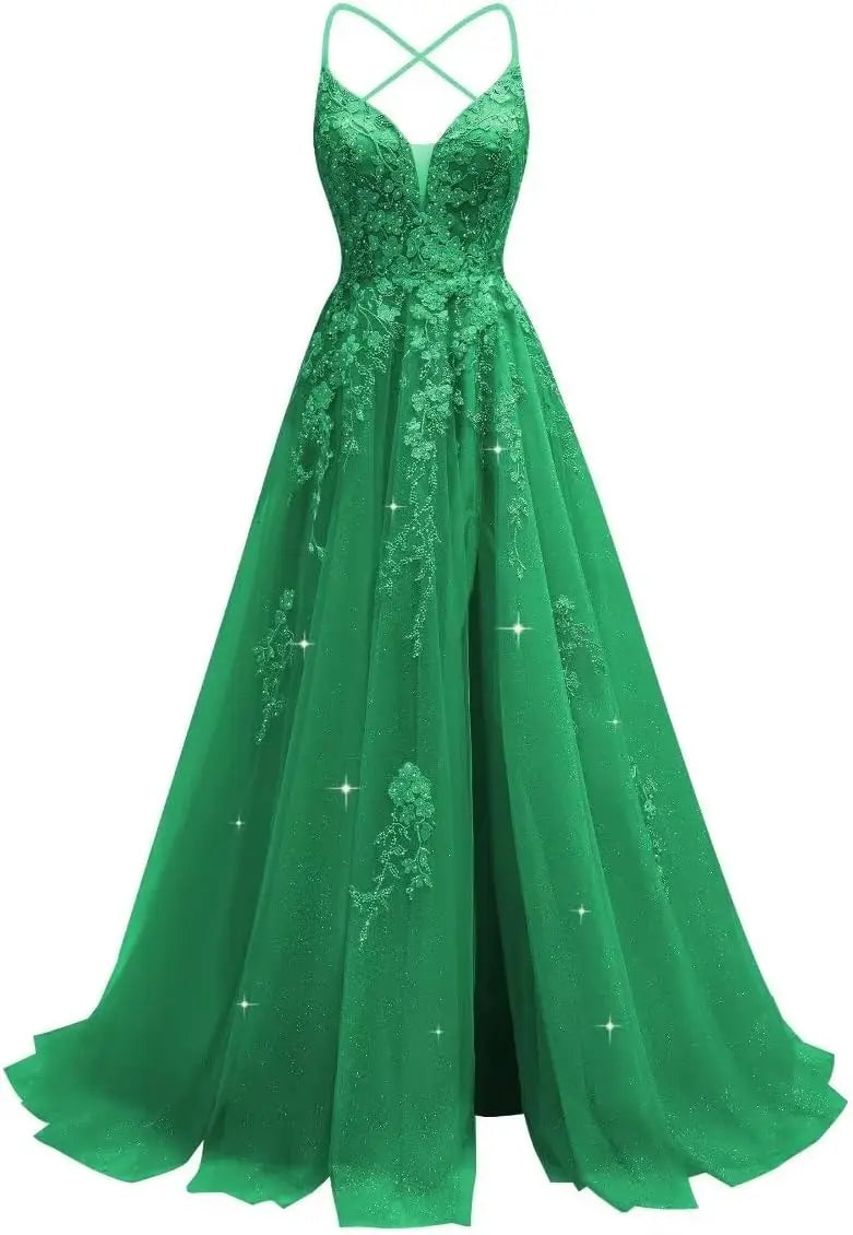 Robe de mariée en tulle ligne A col V – CLEVI Paris