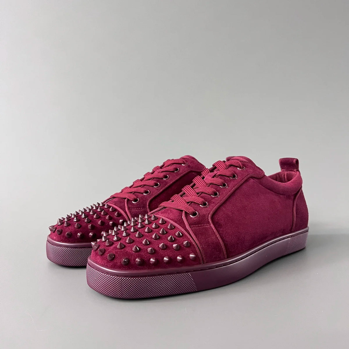 Sneakers Basses Cuir Suède Rouge Bordeaux Rivets Homme – CLEVI Paris