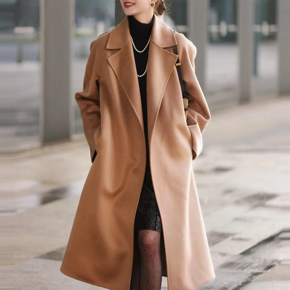 Manteau long ceinturé en laine femme – CLEVI Paris