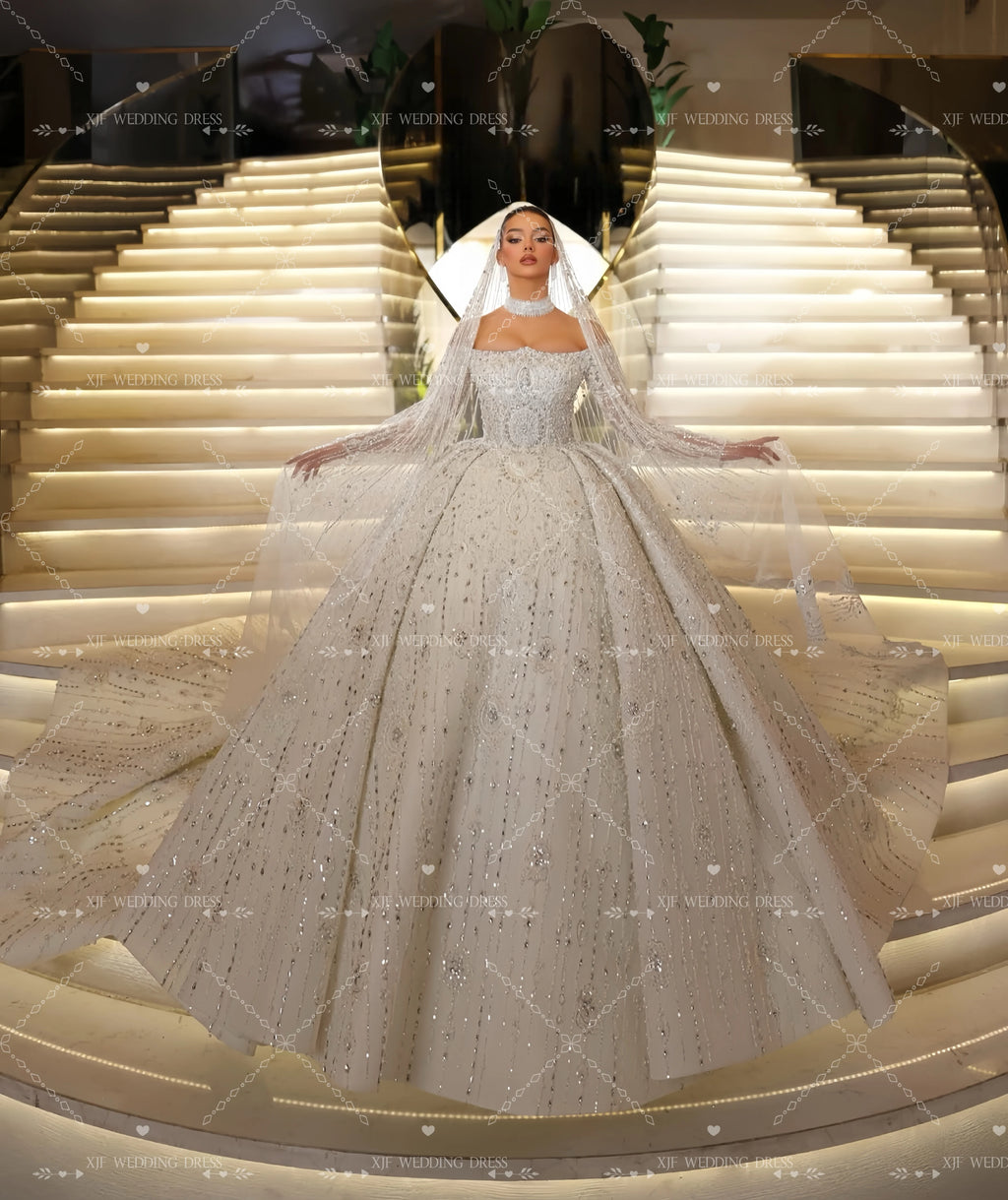 Robe de mariée princesse en dentelle – CLEVI Paris