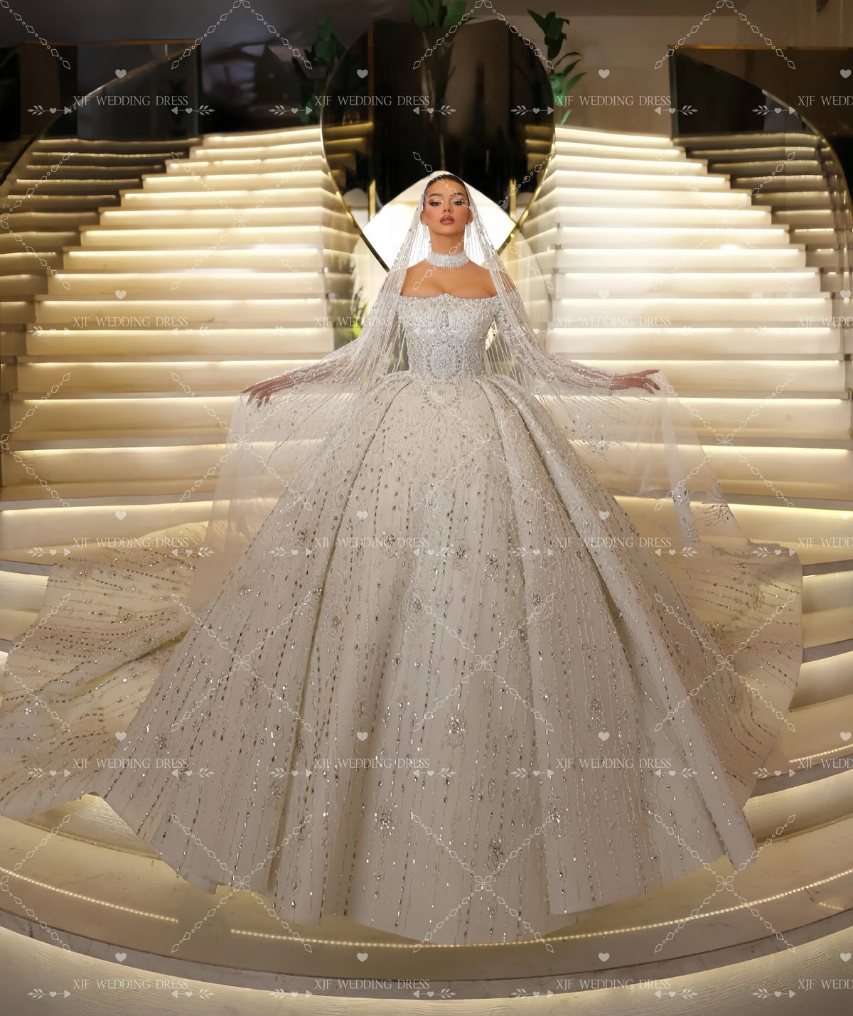 Robe de mariée princesse en dentelle – CLEVI Paris