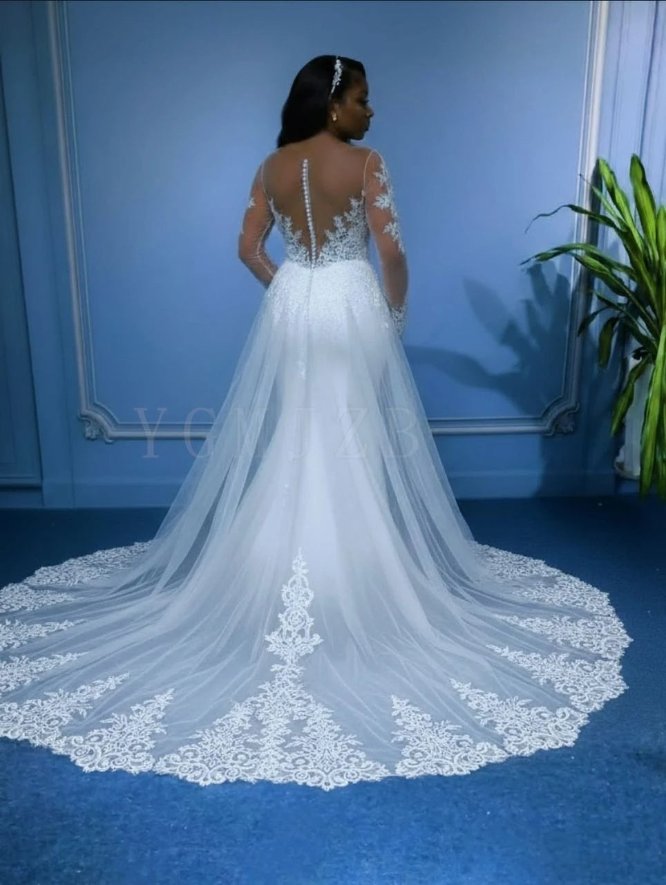 Robe de mariée sirène 2-en-1 en dentelle – CLEVI Paris