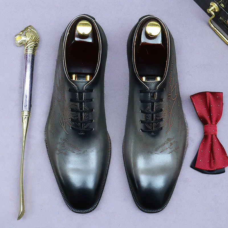 Oxford Artisanal Cuir de Vache Entier Totem Embossé Homme Imperméable Rehaussant Mariage – CLEVI Paris