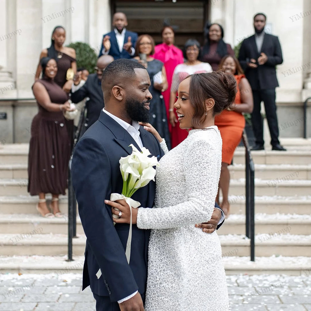 Robe de mariée courte civile dentelle col rond – CLEVI Paris