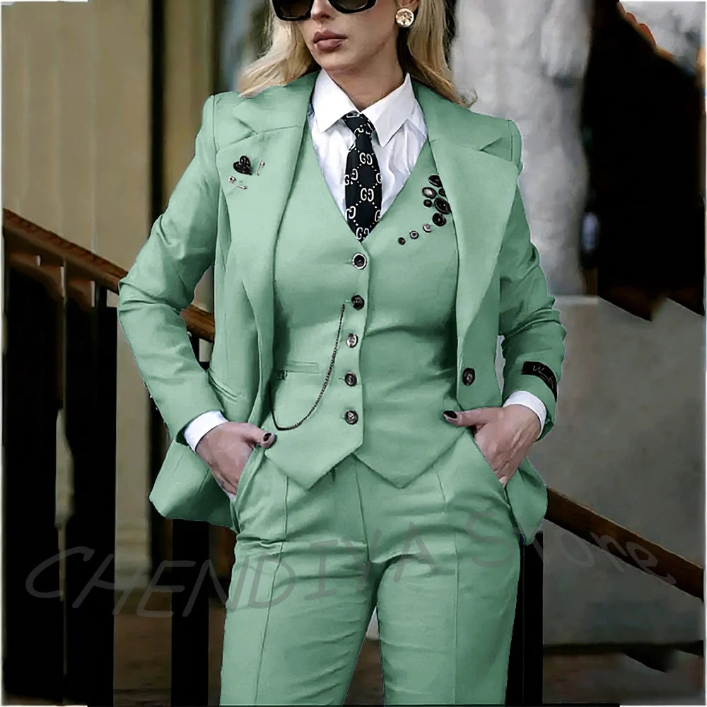 Tailleur pantalon femme à col châle – CLEVI Paris