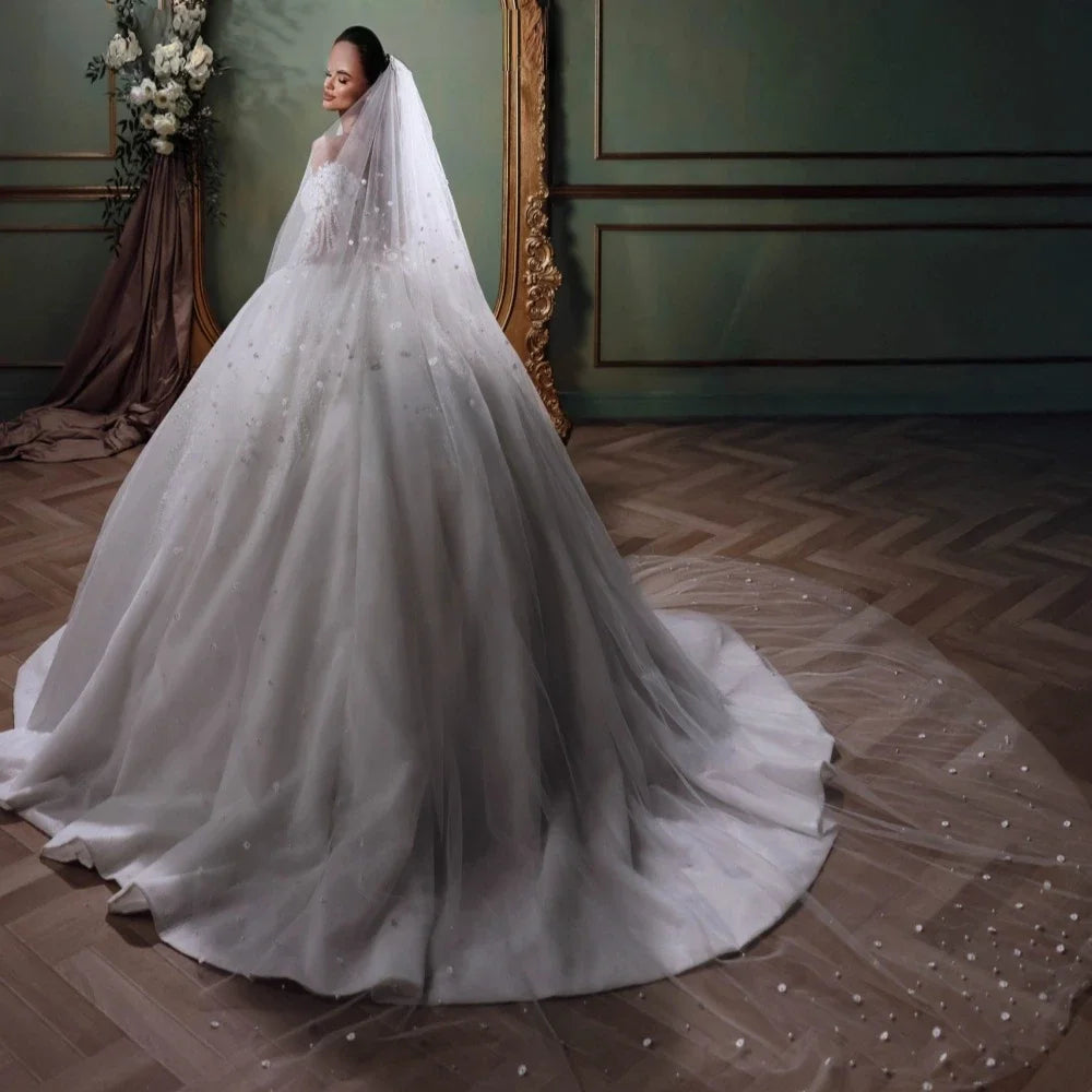 Robe de mariée princesse en dentelle – CLEVI Paris