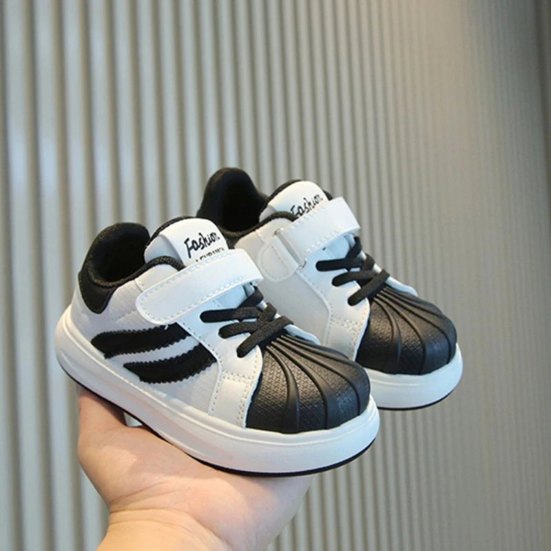 Baskets enfant à scratch style skate – CLEVI Paris