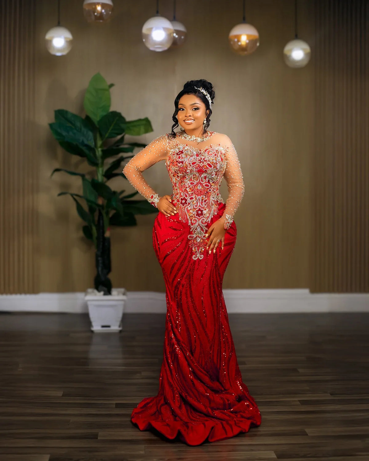Robe de soirée sirène en dentelle et perles – CLEVI Paris