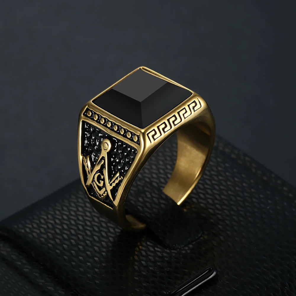 Bague noire en acier 316L, style gothique – CLEVI Paris