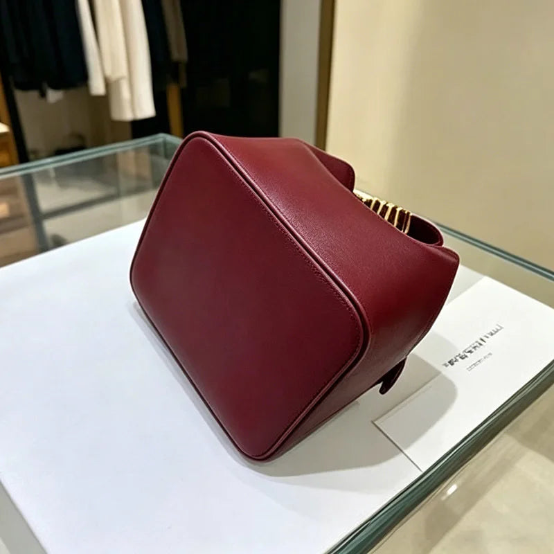 Mini Sac Seau Femme Simili Cuir Fermeture Cordon Lettre Dorée Bandoulière – CLEVI Paris
