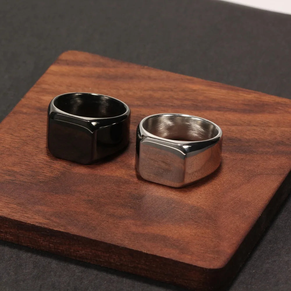 Chevalière carrée à graver en acier 316L – CLEVI Paris