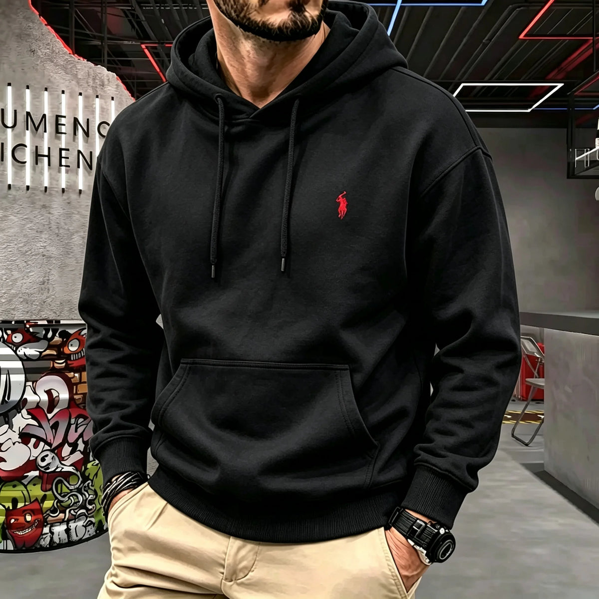 Sweat homme à capuche et poche kangourou – CLEVI Paris