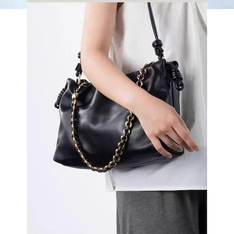 Sac Seau Femme Plissé Nuage Bandoulière Chaîne 6 Coloris – CLEVI Paris